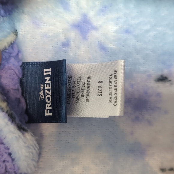 Disney Frozen 2 Elsa Robe - Picture 3 of 4